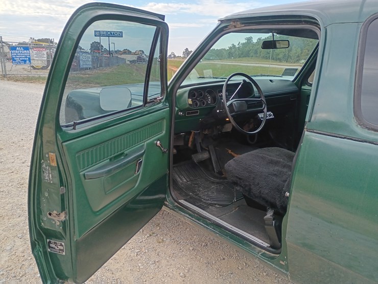 1976-dodge-ram-charger-image-30