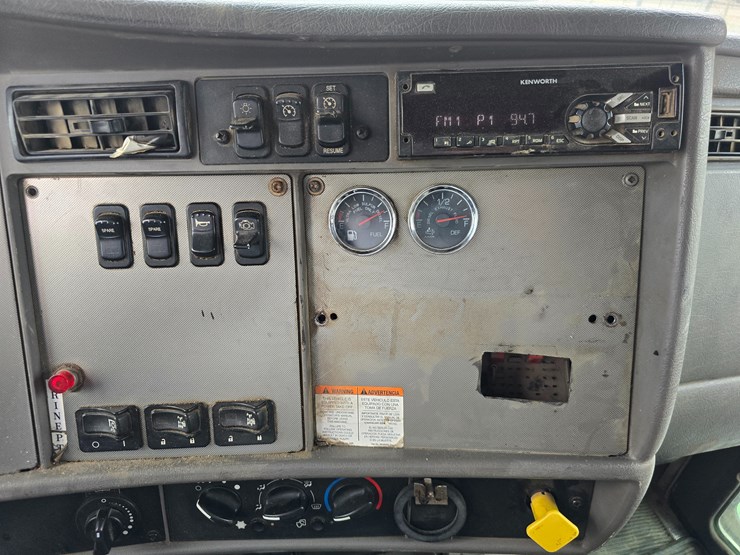 2016-kenworth-t370-image-128