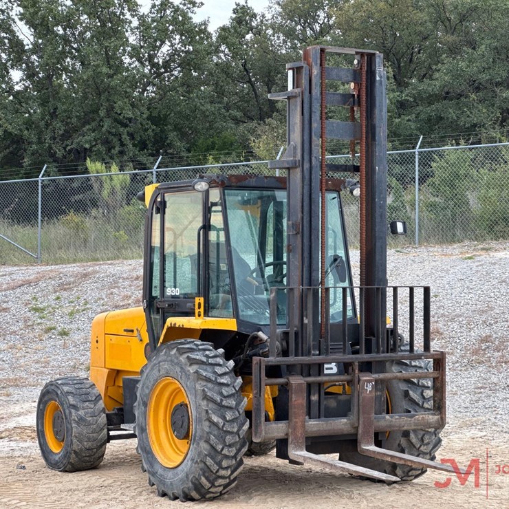 2019 JCB 930