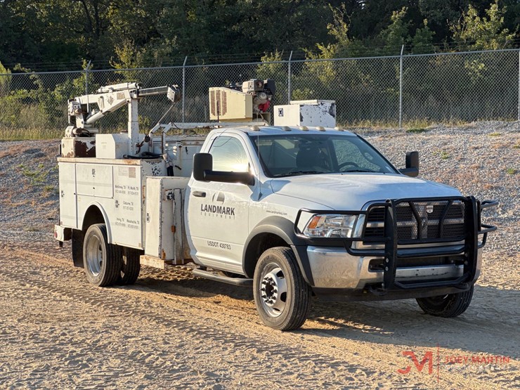 2012-ram-4500-service-truck-image-1