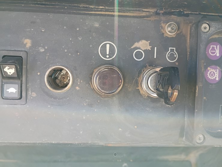 2002-caterpillar-953c-image-62