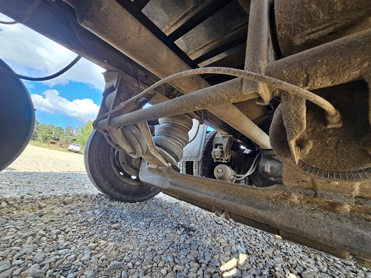 1989-peterbilt-379-image-95