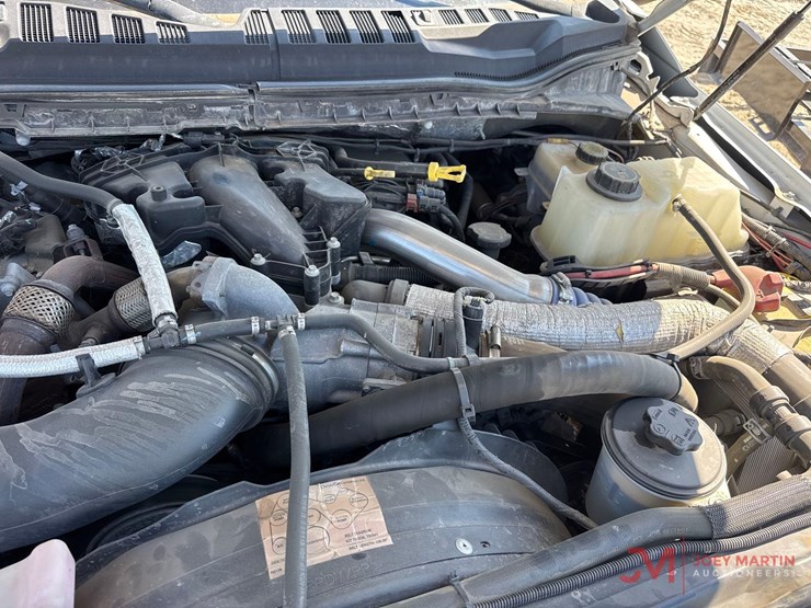 2017-ford-f550-xl-image-35