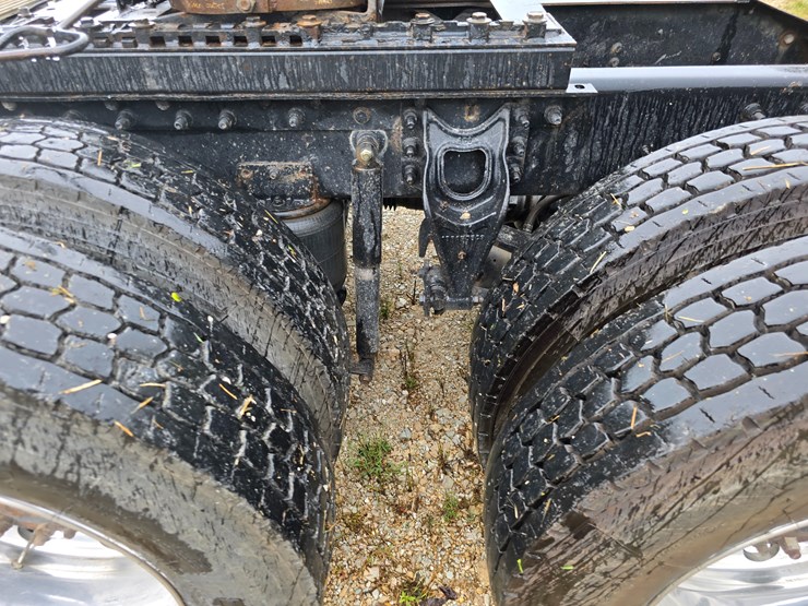 1999-international-9400-image-98