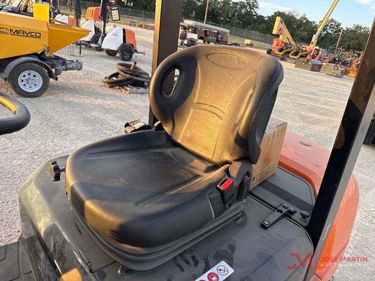 new/unused-e-picker-model-efl30-189-electric-forklift-image-14