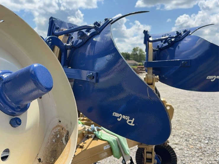 2-bottom-2-way-plow-image-24