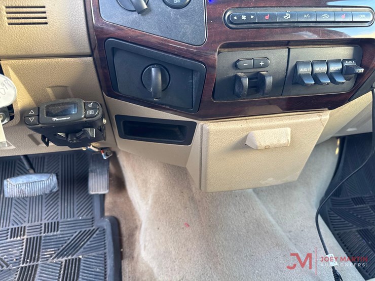 2009-ford-f350-image-24