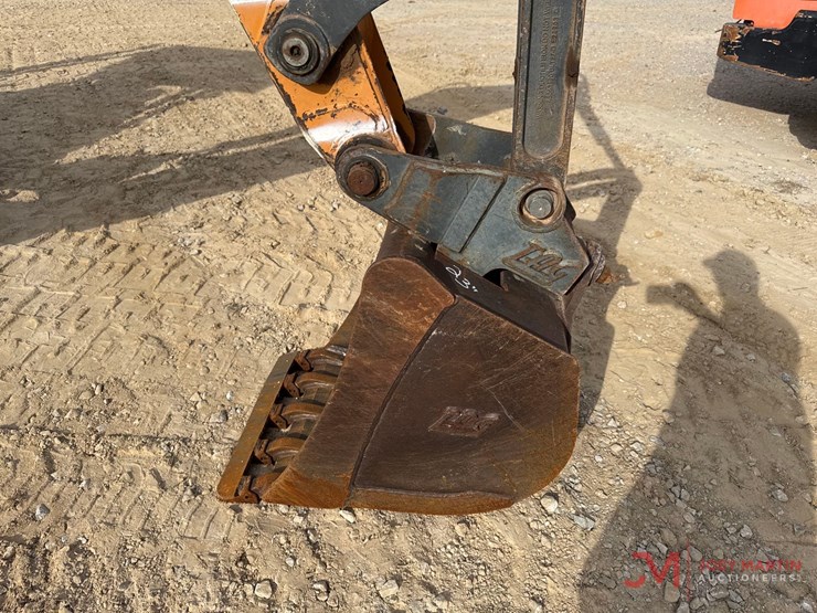 2017-case-580n-image-9