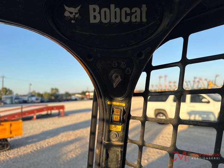 2021-bobcat-s590-image-18