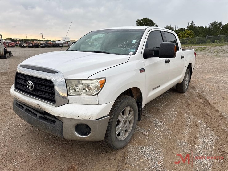 2008-toyota-tundra-image-3