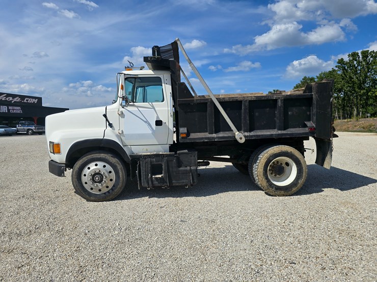 1994-ford-lta9000-image-7