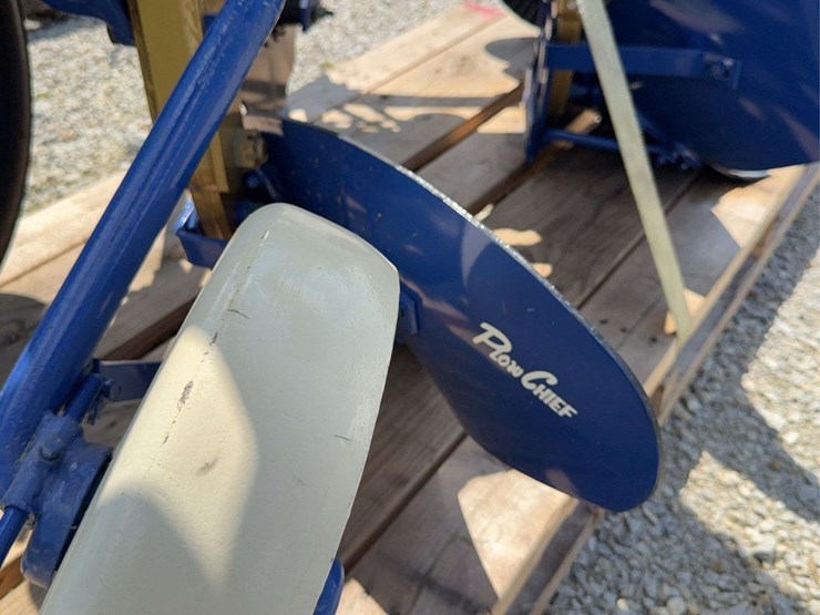2-bottom-2-way-plow-image-23