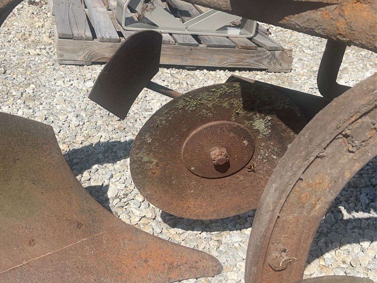 2-bottom-fast-hitch-plow-image-8