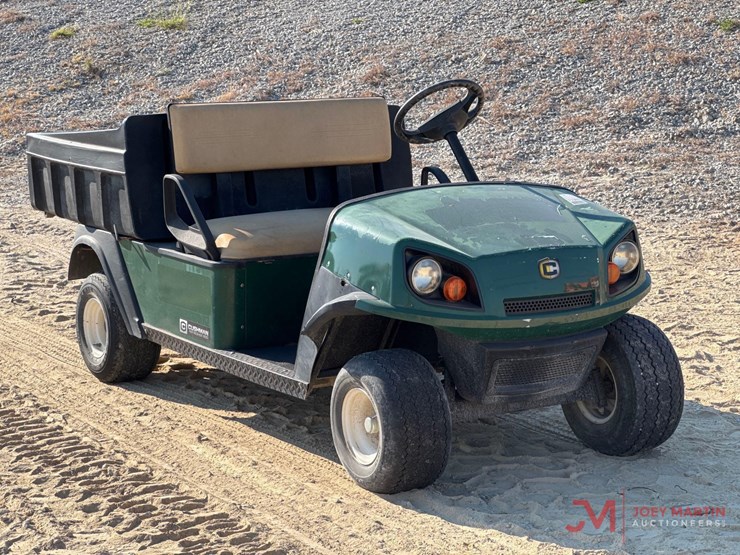 cushman-refresher-1200-golf-cart-image-1