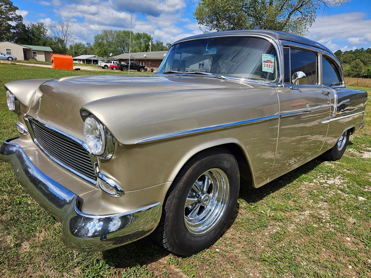 1955-chevrolet-454-image-2
