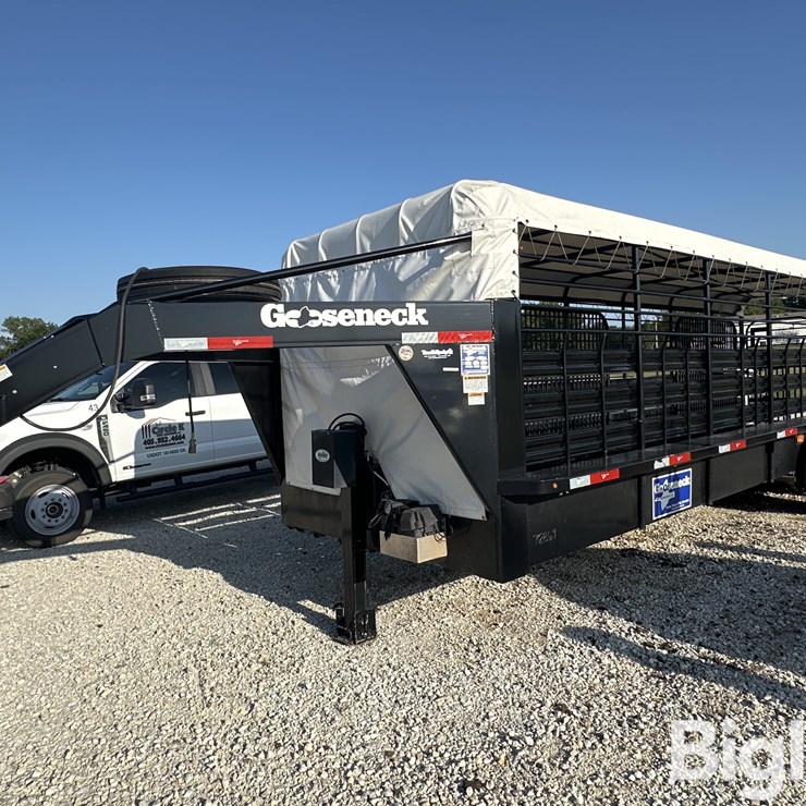 2018 Gooseneck L7L1 28’ Tri/A Livestock Trailer