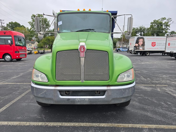 2016-kenworth-t370-image-45