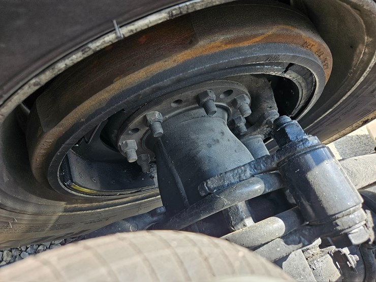 2010-peterbilt-389-image-91