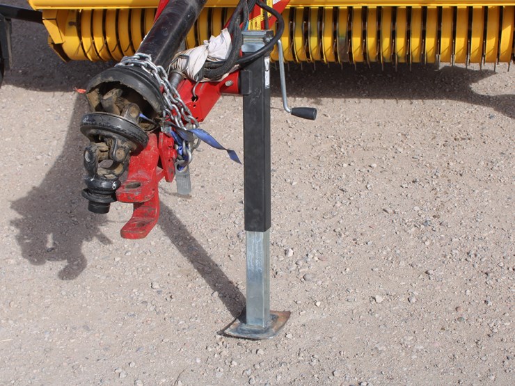 2015-new-holland-roll-belt-560-image-21