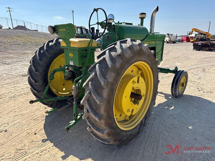 1954-john-deere-70-image-2