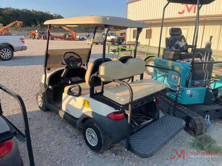 ingersoll-rand-club-car-electric-golf-cart-image-3
