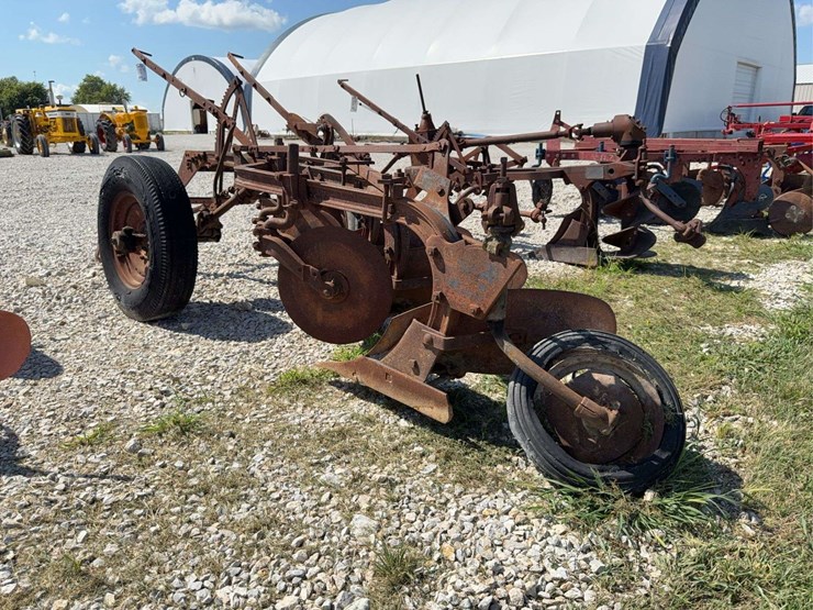 3-bottom-trip-plow-image-5