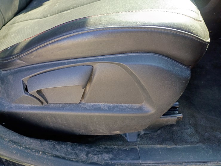 2012-chevrolet-equinox-image-32