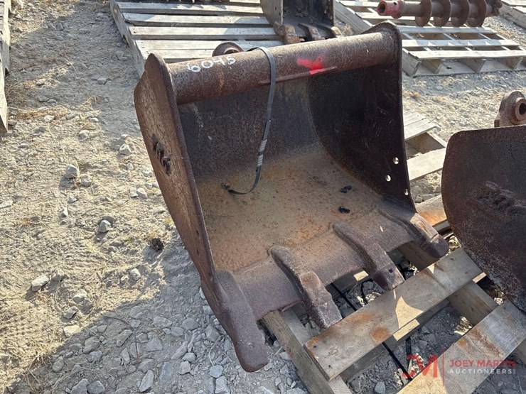 tag-23"-excavator-tooth-bucket-image-1
