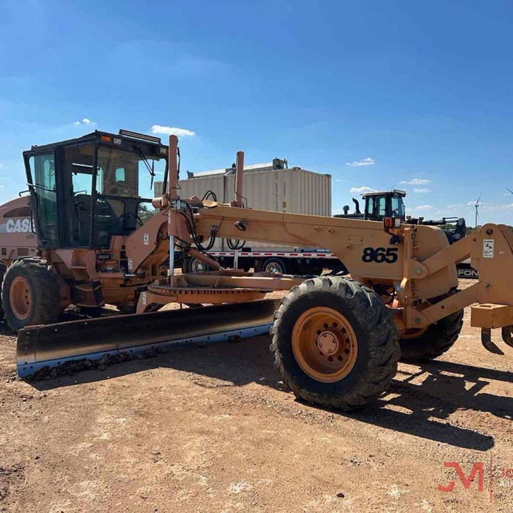 2012 CASE 865