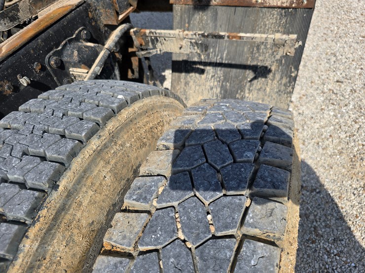 1994-ford-lta9000-image-72