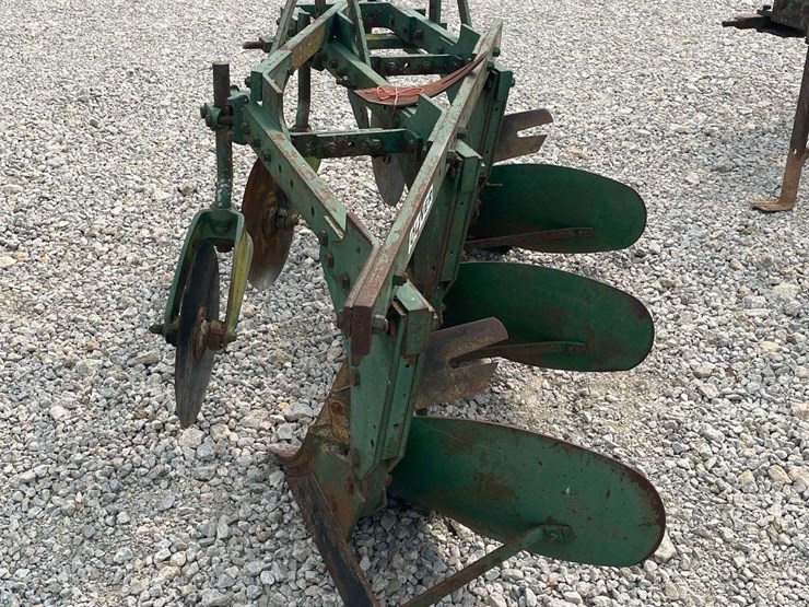 oliver-3-bottom-plow-image-4