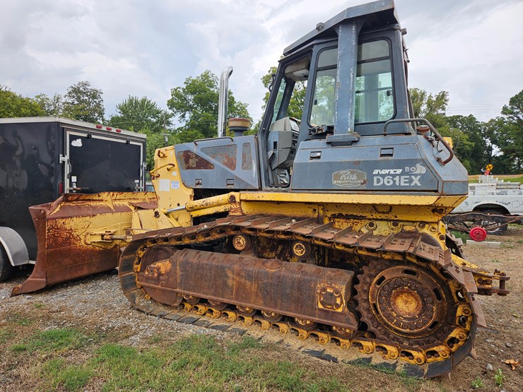 komatsu-d61ex-image-7