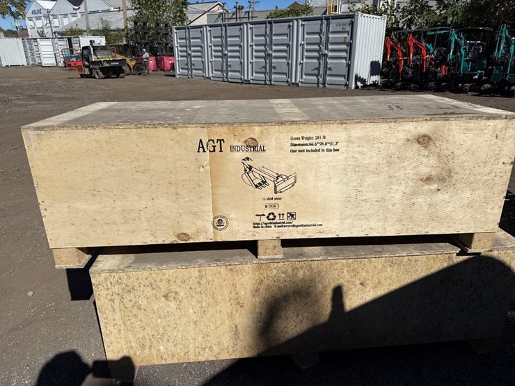 cfg-industrial-mini-skid-steer-digger-attachment-image-3