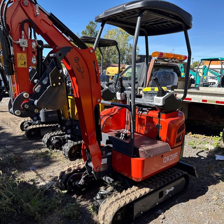 New CFG Industrial Co Mini Excavator Model QK20R