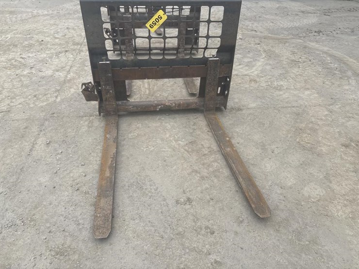 #5059-•-approx-48"-bobcat-skid-steer-forks-image-2