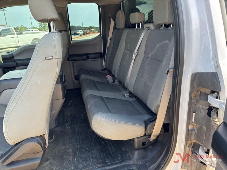 2016-ford-f150-xl-image-15