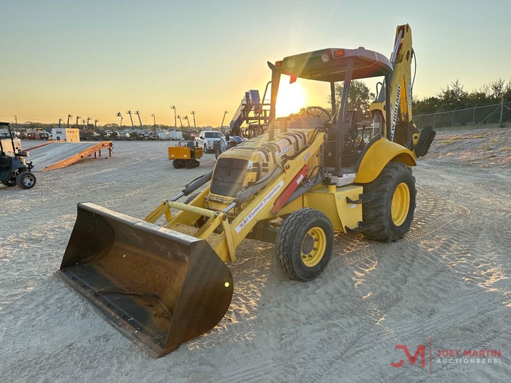 new-holland-b95-image-4