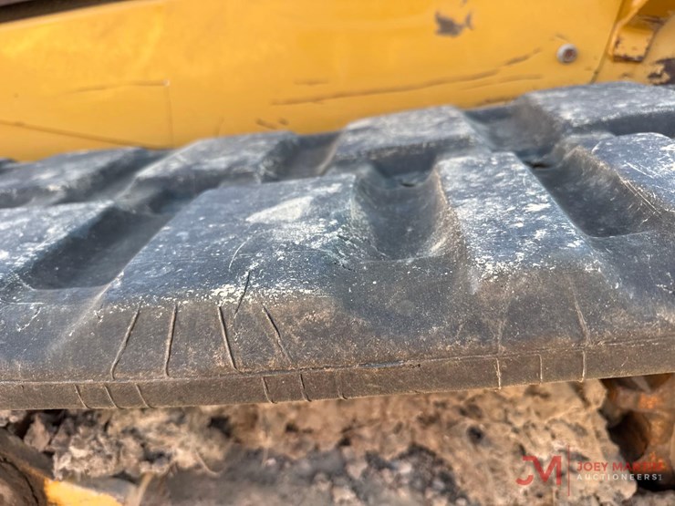 2021-caterpillar-259d3-image-9