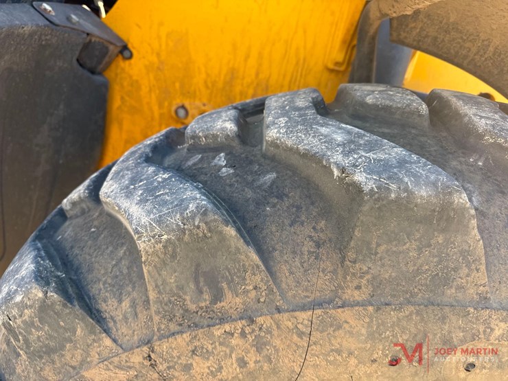 2017-jcb-510-56-image-10