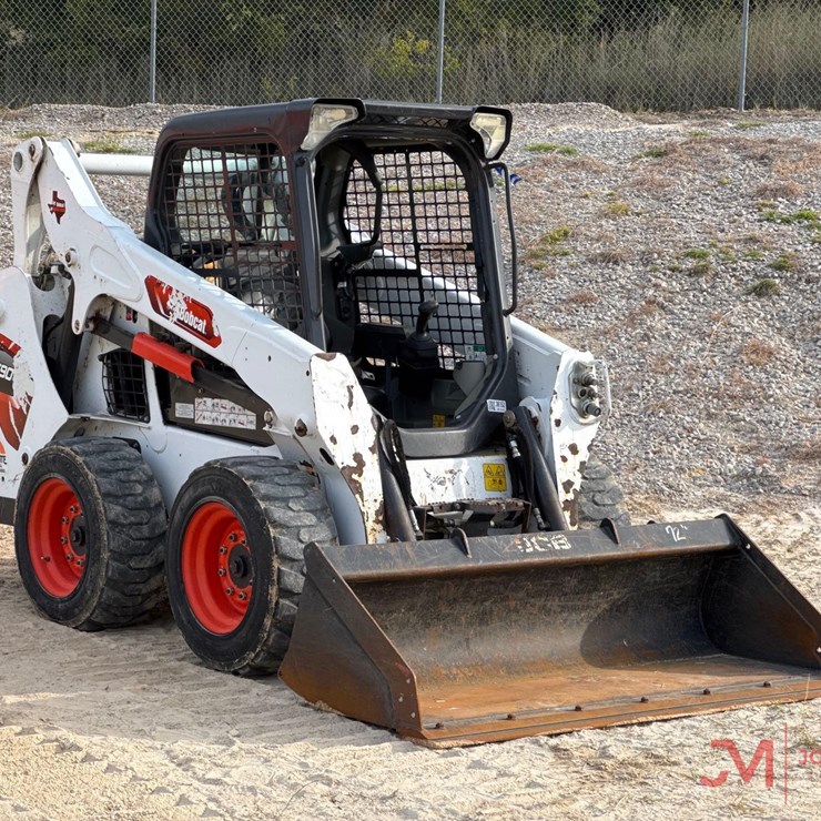 2021 BOBCAT S590