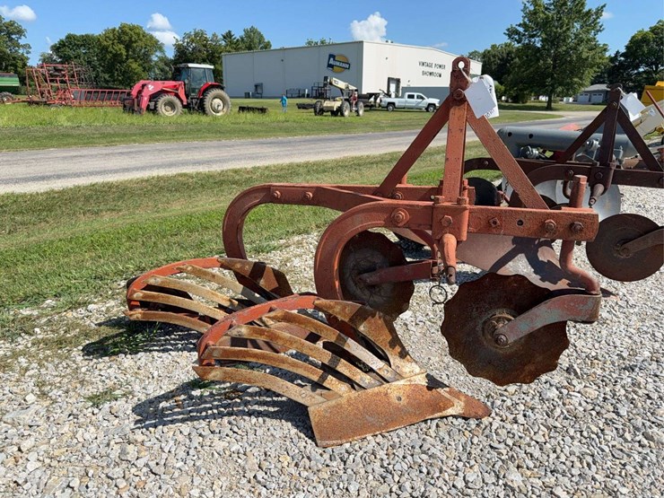 2-bottom-plow-image-1