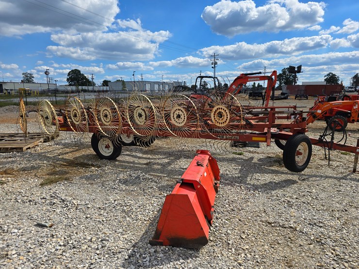 2000-h-&-s-bf16-image-24