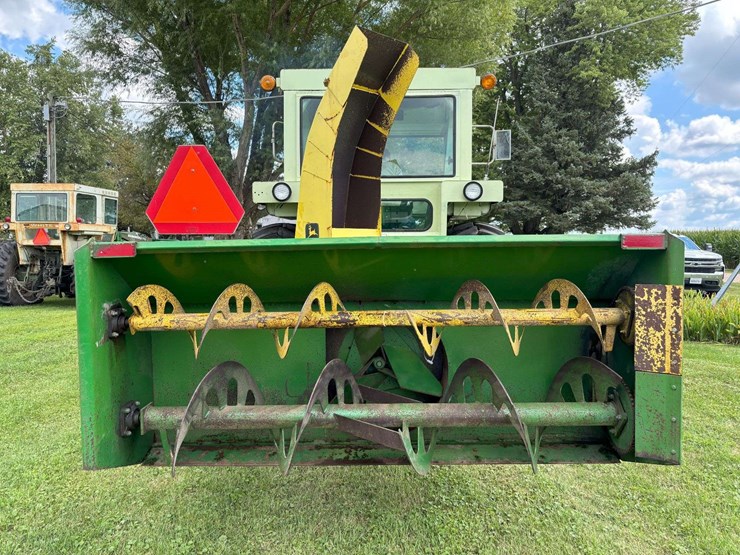 john-deere-686-image-3
