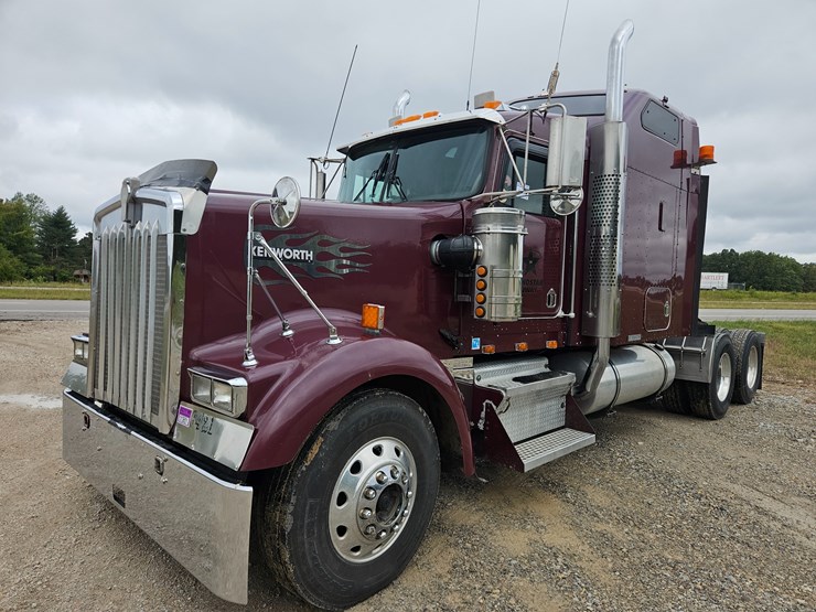2000-kenworth-w900-image-1