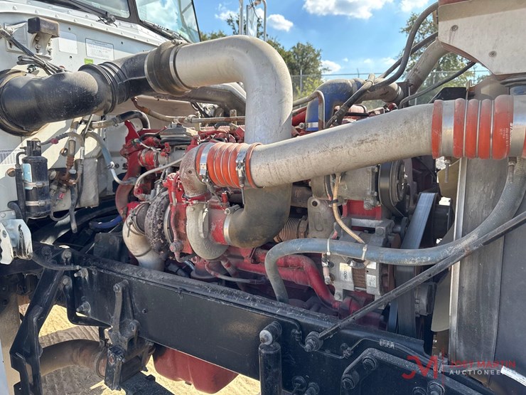 peterbilt-389-image-13