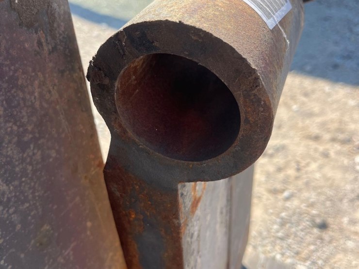 (1)-72"-telehandler-fork-image-2