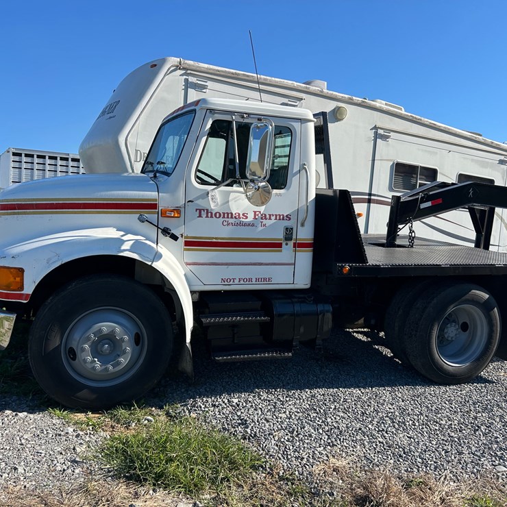 1993 INTERNATIONAL 4700