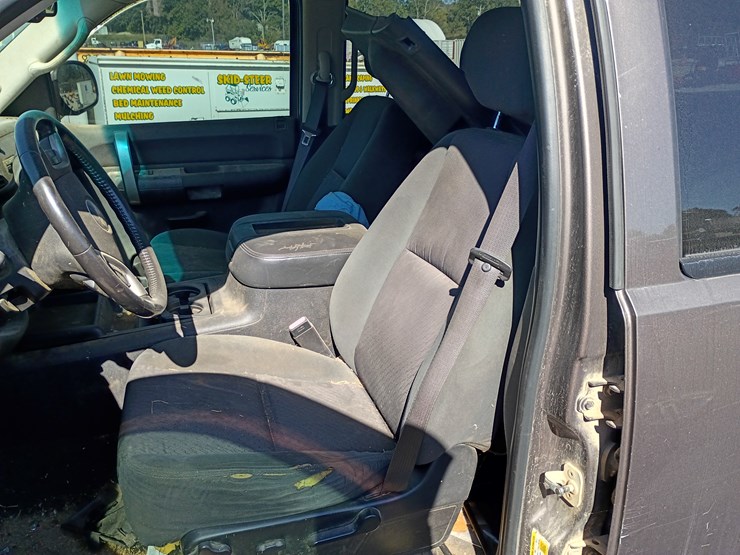 2008-chevrolet-silverado-image-18