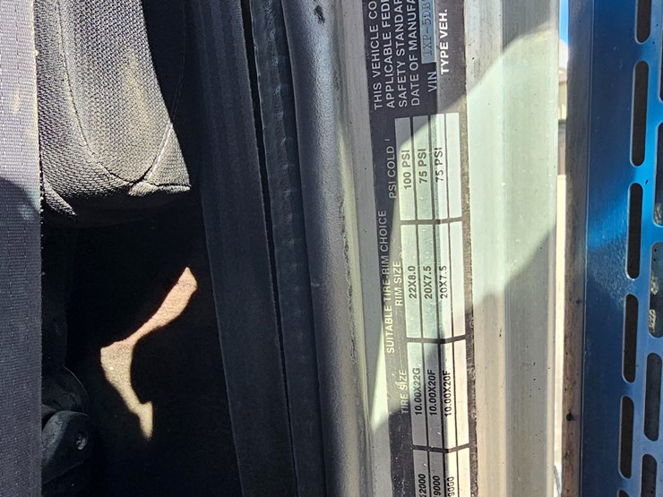 1989-peterbilt-379-image-69