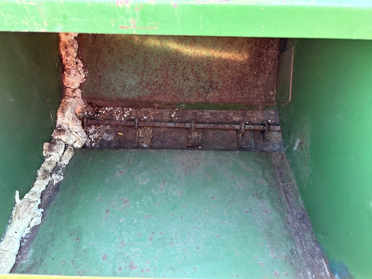john-deere-8300-image-5